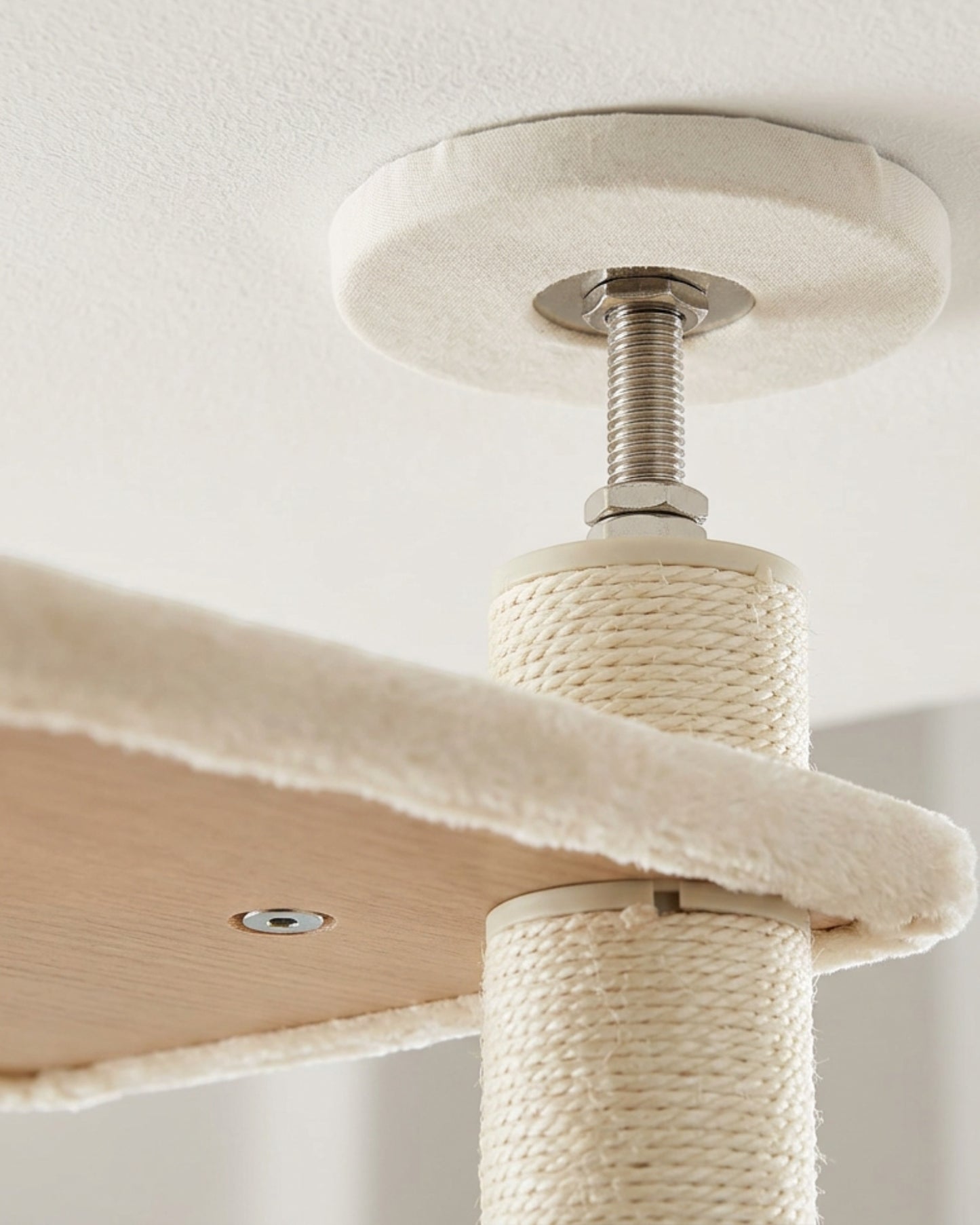 Pvxg Adjustable Tension Cat Tower 94-102 in Cream - Detail view